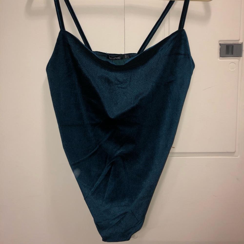 Boohoo green faux velvet bodysuit